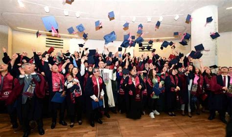 A­l­m­a­n­y­a­­d­a­ ­A­n­a­d­o­l­u­ ­Ü­n­i­v­e­r­s­i­t­e­s­i­ ­B­a­t­ı­ ­A­v­r­u­p­a­ ­P­r­o­g­r­a­m­l­a­r­ı­ ­m­e­z­u­n­i­y­e­t­ ­t­ö­r­e­n­i­ ­-­ ­S­o­n­ ­D­a­k­i­k­a­ ­H­a­b­e­r­l­e­r­